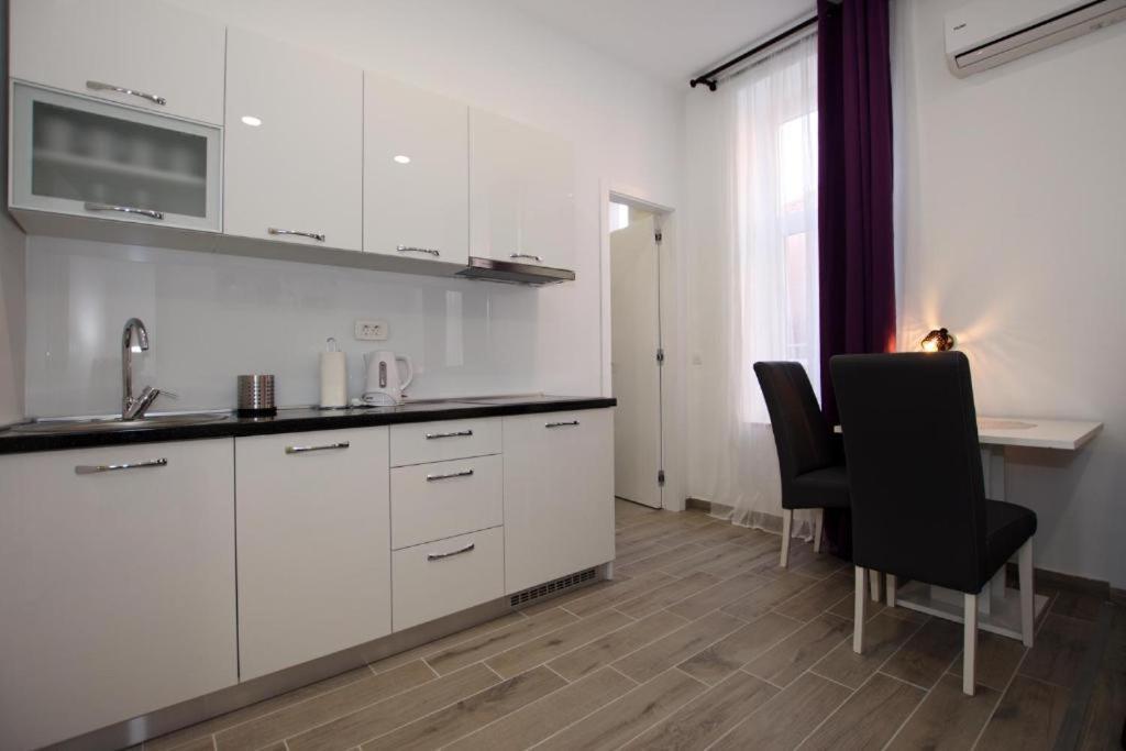 Sophie The Center Of The Old Town Apartment Zadar Exterior photo