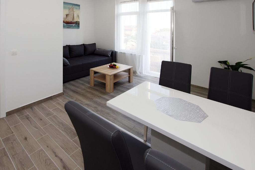Sophie The Center Of The Old Town Apartment Zadar Exterior photo