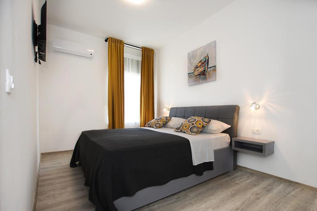Sophie The Center Of The Old Town Apartment Zadar Exterior photo